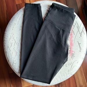 Old Navy Active Leggings Size Small
